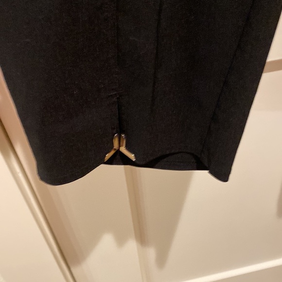 Jamie Sadock Capri pants - Picture 3 of 5